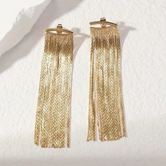 NEW Gold dangle earrings, unique gold earrings, trendy jewelry, tassel earrings - Picture 2 of 2